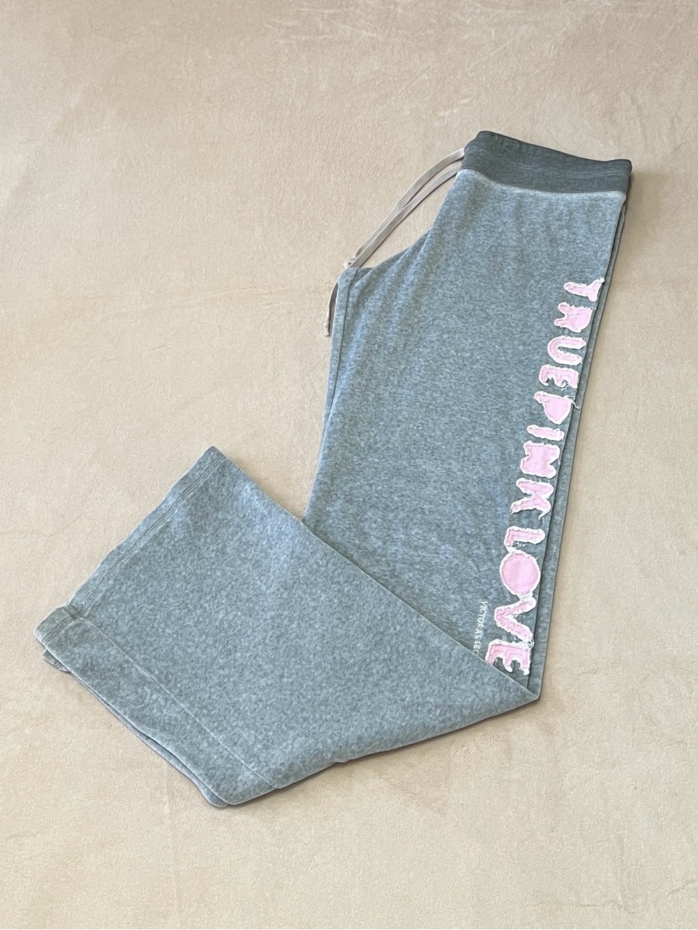 Vintage Victoria’s Secret PINK Y2K Velour Track Pants. Women’s Size XS